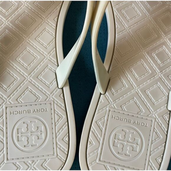Tory Burch Women's Ivory Jelly Bow Thong Sandals Size 8 Casual Summer - Picture 3 of 4